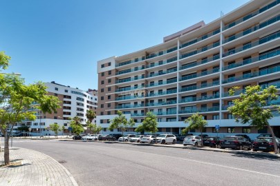 Apartamento 2 Quartos em Loures