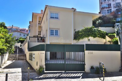 Duplex 3 Quartos em Cascais e Estoril