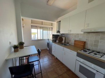 Apartamento 2 Quartos em Queluz e Belas