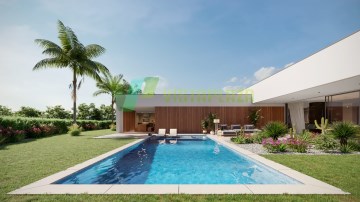Belle villa M4 avec piscine à Portimão