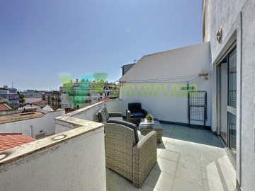 Apartamento T3 duplex em Portimão, Completamente R