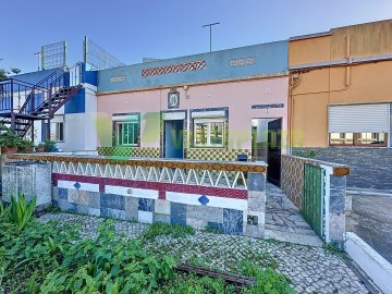 Casa Térrea em Portimão, Pedra Mourinha, Para Recu
