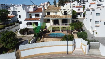 6 bedroom semi-detached house in Portimão, With Po