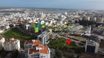 Terreno em Portimão Para Construção de Prédio Com 