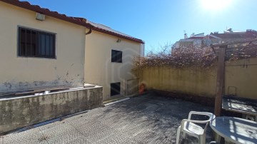 Duas moradias para remodelação na Ajuda, Lisboa