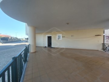 Apartamento T3 em Armação de Pêra, terraço