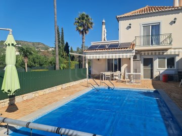 Excellent 3 bedroom villa with pool in Santa Bárba