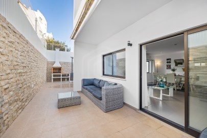 Apartamento de 2 dormitorios, cerca de la playa, A