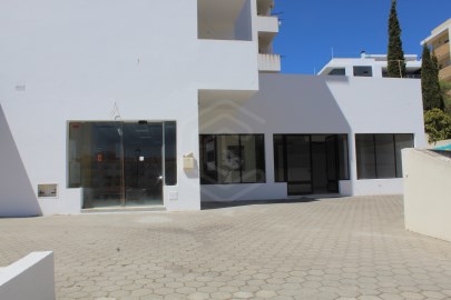 Loja comercial com 230m2 em Lagos, Algarve