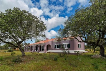 Country homes 4 Bedrooms in Vimieiro