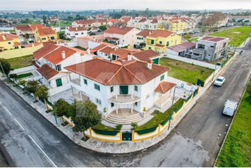 Maison 5 Chambres à São João Baptista