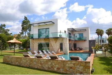 House 7 Bedrooms in Carvalhal