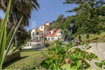 House 12 Bedrooms in Costa da Caparica