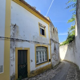 Building in Abrantes (São Vicente e São João) e Alferrarede