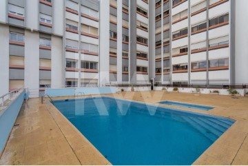 Apartamento 2 Quartos em Algés, Linda-a-Velha e Cruz Quebrada-Dafundo