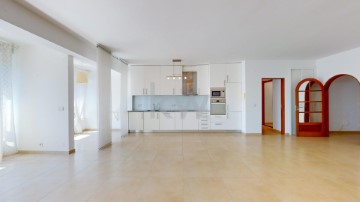 Apartment 3 Bedrooms in Lumiar