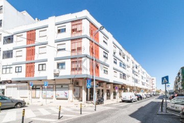 Apartamento 2 Quartos em Falagueira-Venda Nova