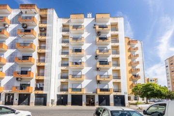 Apartamento 3 Quartos em Romeira e Várzea