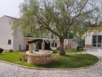 House 5 Bedrooms in Ponte do Rol