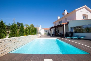 House 2 Bedrooms in Mafra