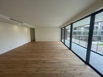 Apartamento T3 - Novo - Águas Santas