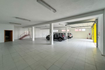 Parqueamento/Garagem