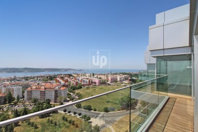 Apartamento T4 no Alto do Restelo, Lisboa
