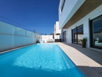 Moradia T3 com piscina - Ílhavo / Gafanha D`Aquém