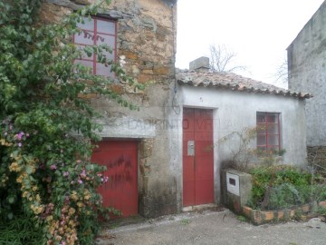 Maison 4 Chambres à Cardigos