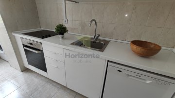 Apartamento Luminoso T2 Remodelado em Benfica