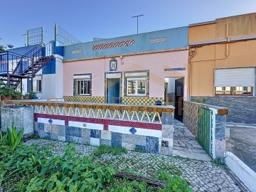 Casa Térrea em Portimão, Pedra Mourinha, Para Recu