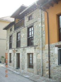 House 4 Bedrooms in Buelles