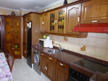 Apartment 3 Bedrooms in El Carbayedo - El Quirinal
