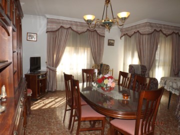 Apartment 3 Bedrooms in Martos