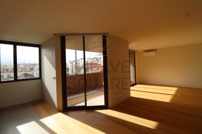 Apartamento T4 novo em Leiria