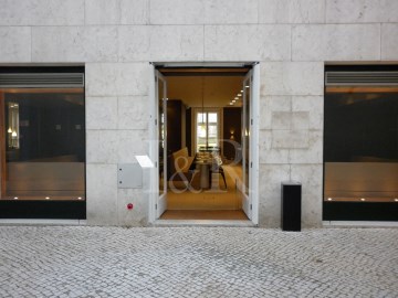Retail space of 4 floors for rent in Chiado, Lisbo