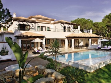 Villa 6 pièces de luxe avec jacuzzi et jardin priv