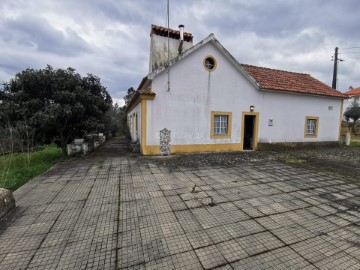 Casa o chalet 6 Habitaciones en Alcaravela