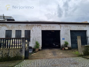 Industrial building / warehouse in Azurém