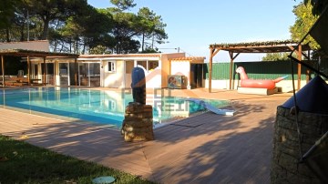 Moradia T3 com piscina, em Sintra (1)