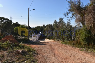 Acesso Casa antiga para reconstrução perto Algoz S