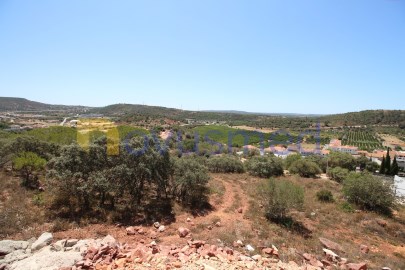 Lote de terreno para construção