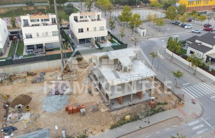 House 3 Bedrooms in Arengades-Enginyers