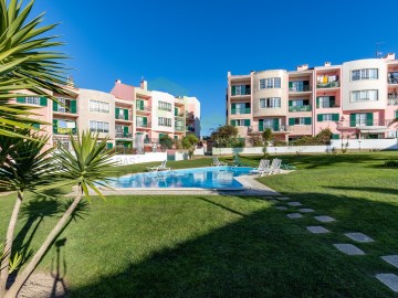 Fachada - Moradia, A Casa das Casas