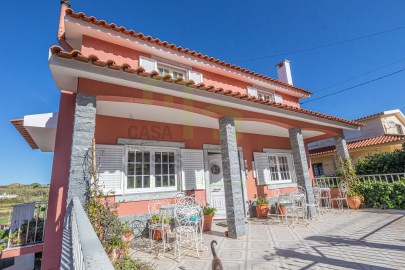 frente - Moradia, A Casa das Casas