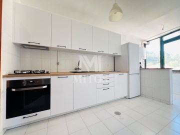 Apartment 3 Bedrooms in Darque