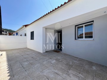 House 3 Bedrooms in Darque