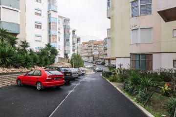 Apartamento 1 Quarto em Póvoa de Santo Adrião e Olival Basto