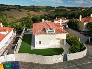 Casa o chalet 3 Habitaciones en Sobral de Monte Agraço