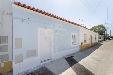 House 2 Bedrooms in Ereira e Lapa